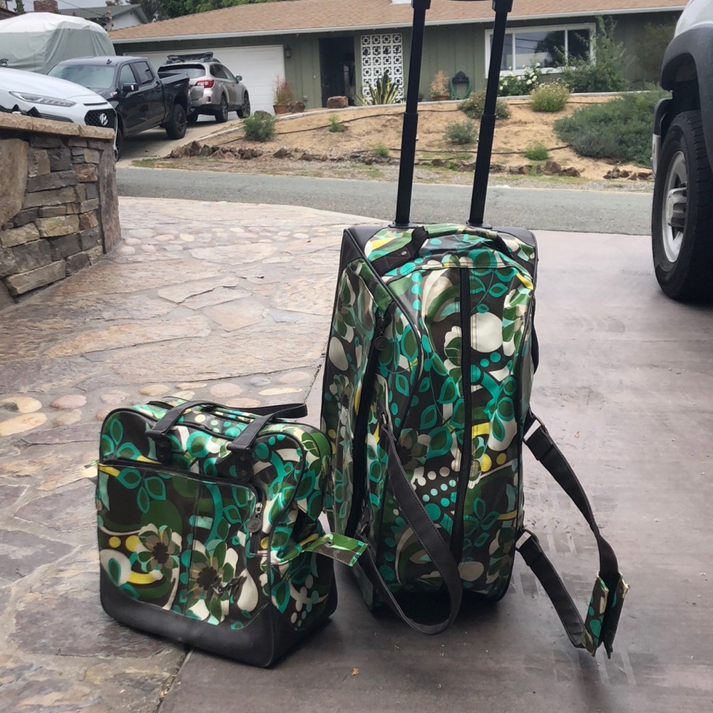 Matching set Roxy luggage